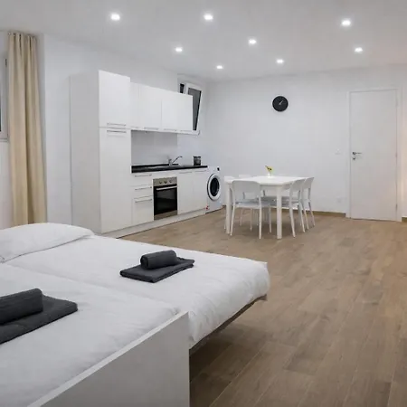 Maison Trenca - Fully Equiped 度假居 *